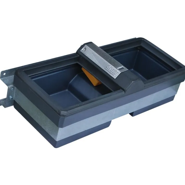 Abreuvoir Polybac 72 M double avec rebord intérieur et support de fixation