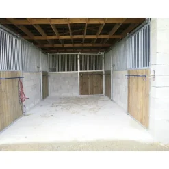 Façade de box barreaudée pour soubassement à maçonner - Larg. 3,5 m